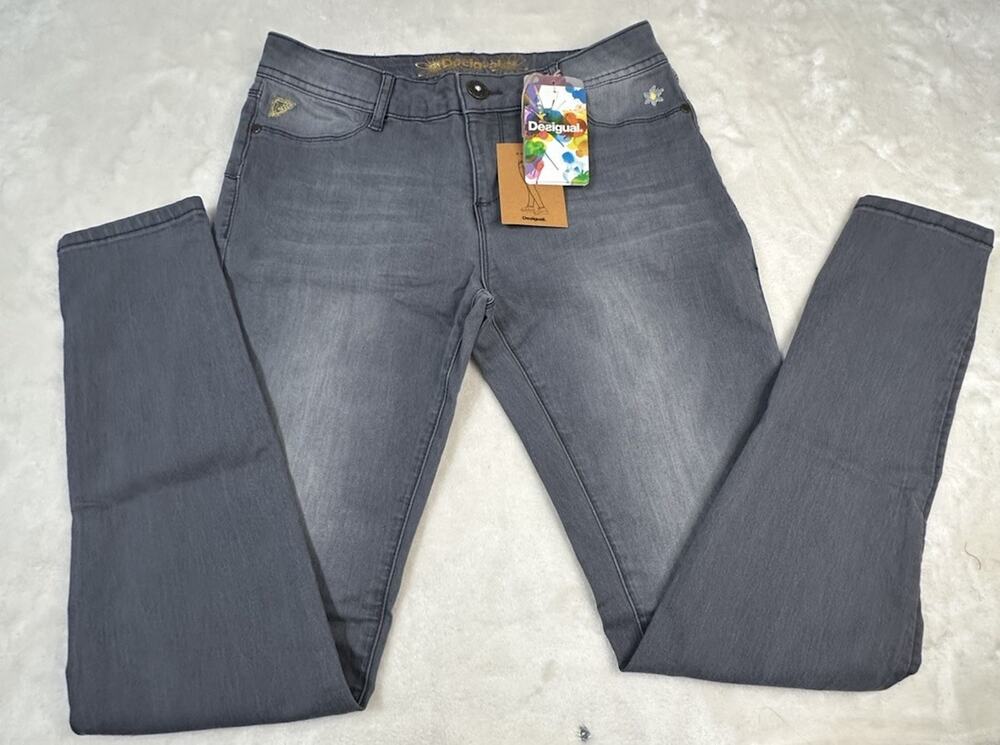 Desigual Women’s Gray Embroidered Jeans Stretch Pockets Faded Size 0 NWT $115